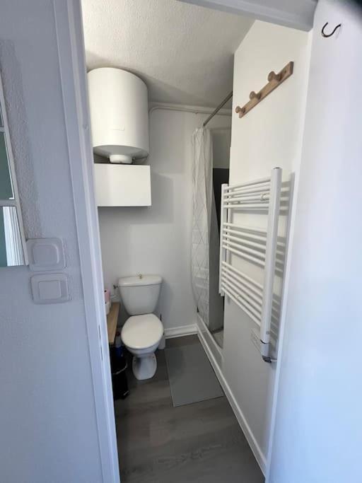 Studio Vue Mer Avec Piscine Et Terrain De Tennis Sausset-les-Pins Dış mekan fotoğraf